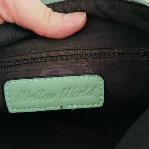 Mellow World Erin Womens Convertible Crossover Bag in Seafoam Green New - Picture 11 of 14
